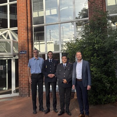 Gruppenfoto bei der nachgeholten Ernennung der Ortsbrandmeister aus Weertzen und Wistedt