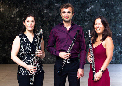 Foto vom Klarinettentrio bestehend aus Sayaka und Yumi Schmuck sowie Johann-Peter Taferner