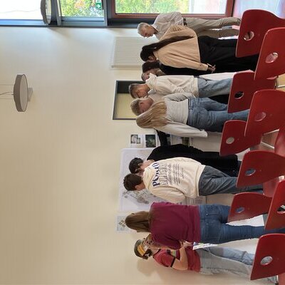 Gruppe von Menschen, welche am Campus Projekt mitarbeiten